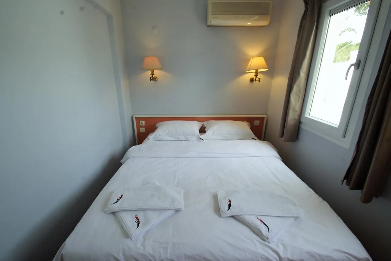 Hanedan Flora Apart Hotel Foça 0*,  Tyrkiet